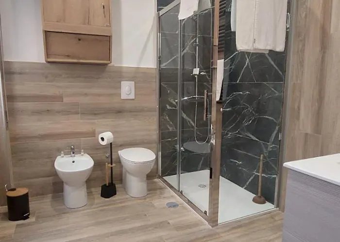 Alojamento de Acomodação e Pequeno-almoço Catherine's House 4*